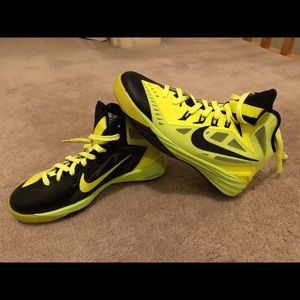 Nike Kids Sneakers Black and Neon Yellow‎